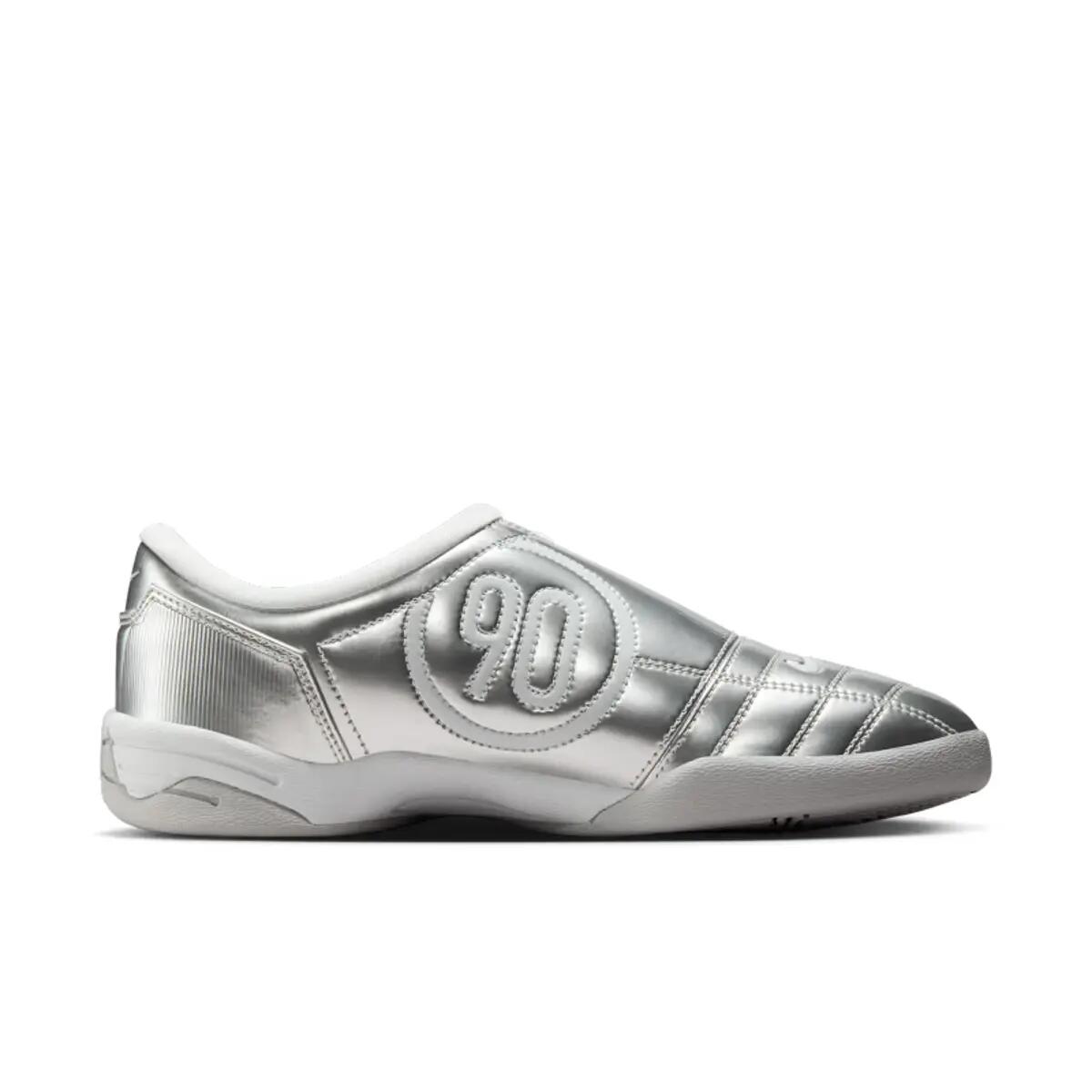 Nike Total 90 Shoes Silver/White 5/6