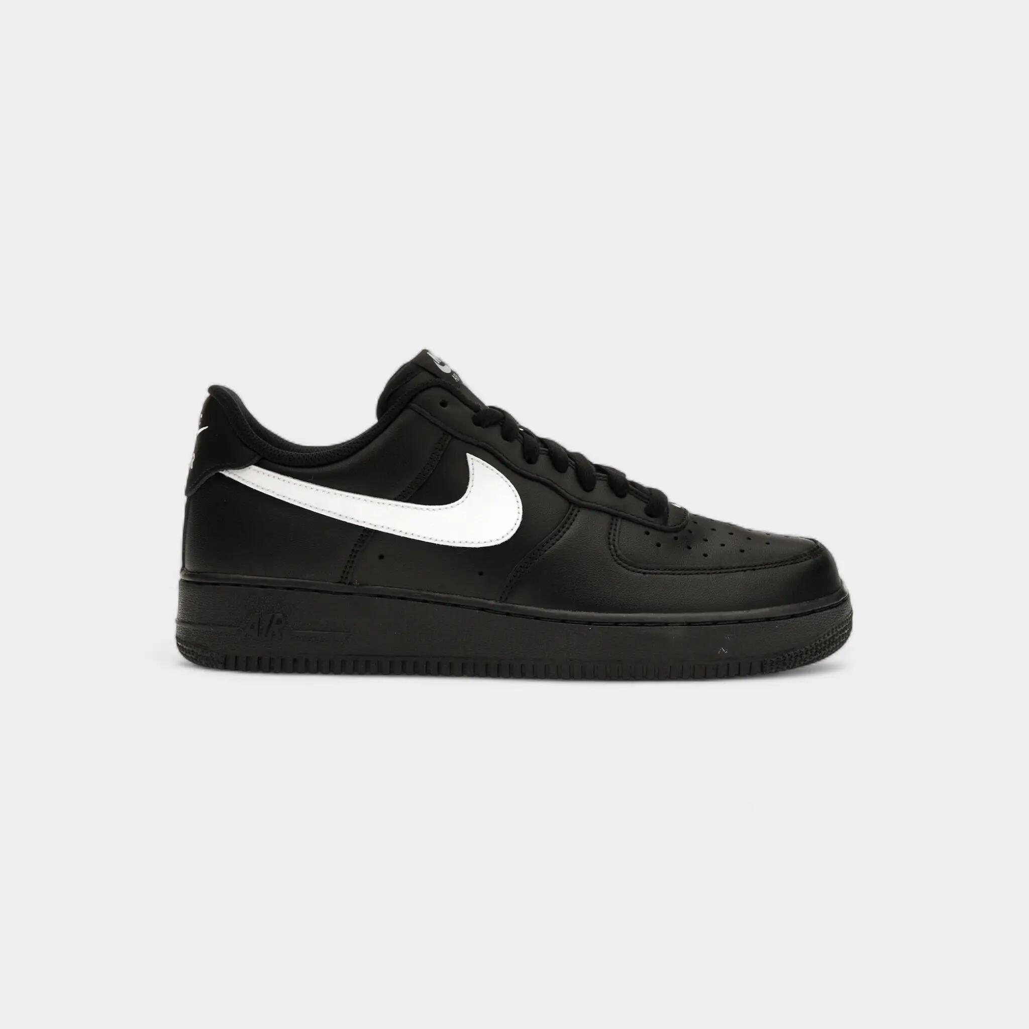 NIKE picture
