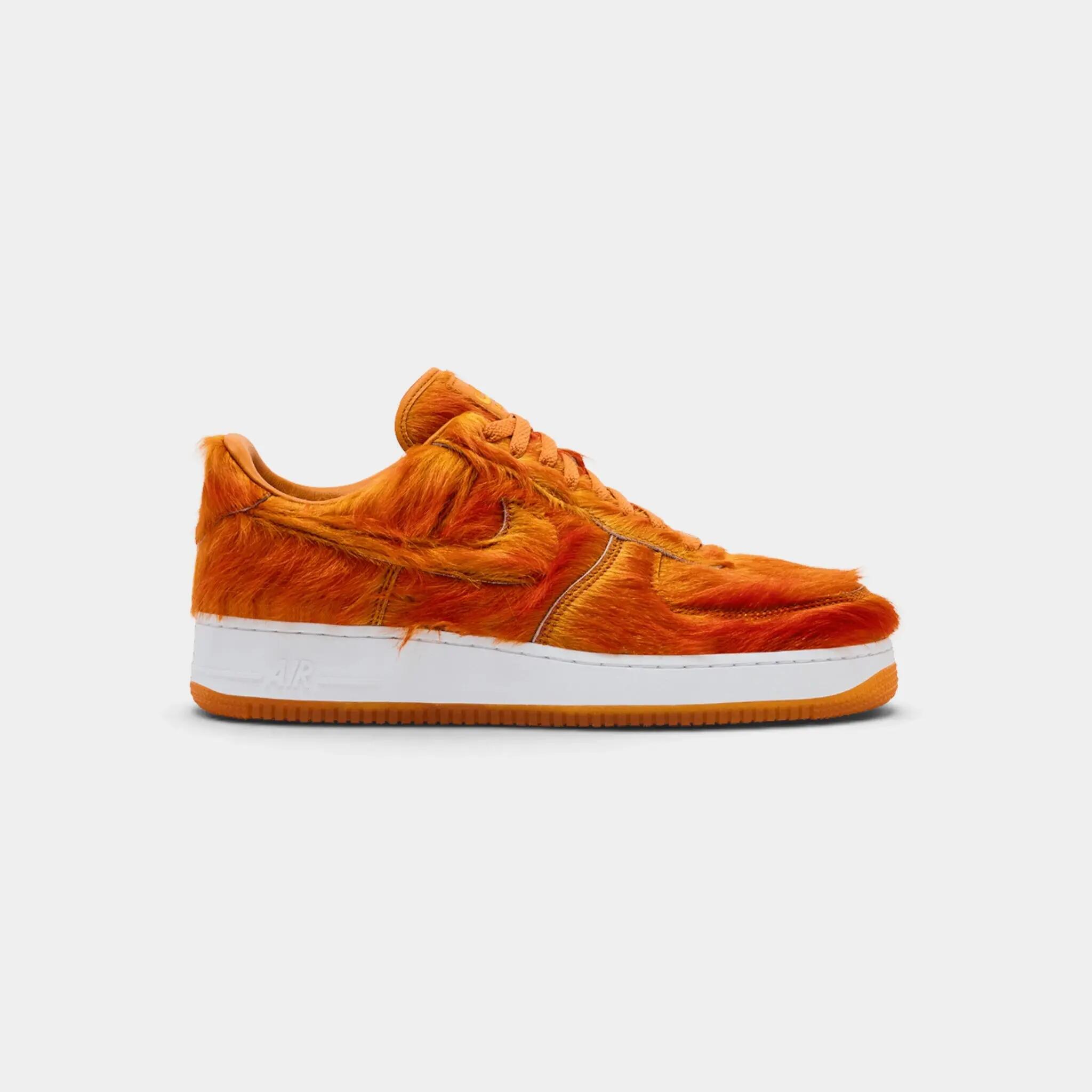 NIKE picture
