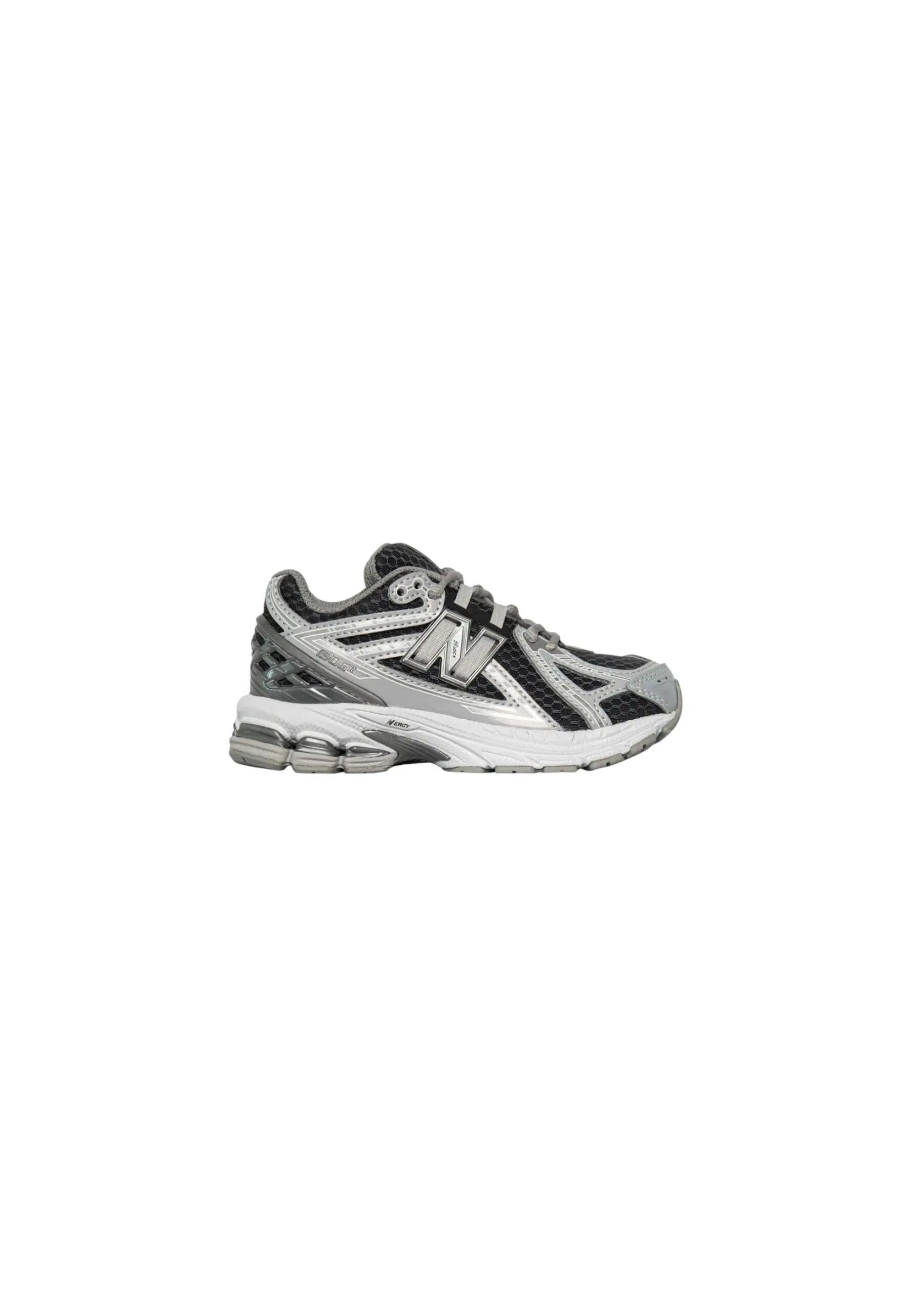 NEW BALANCE picture