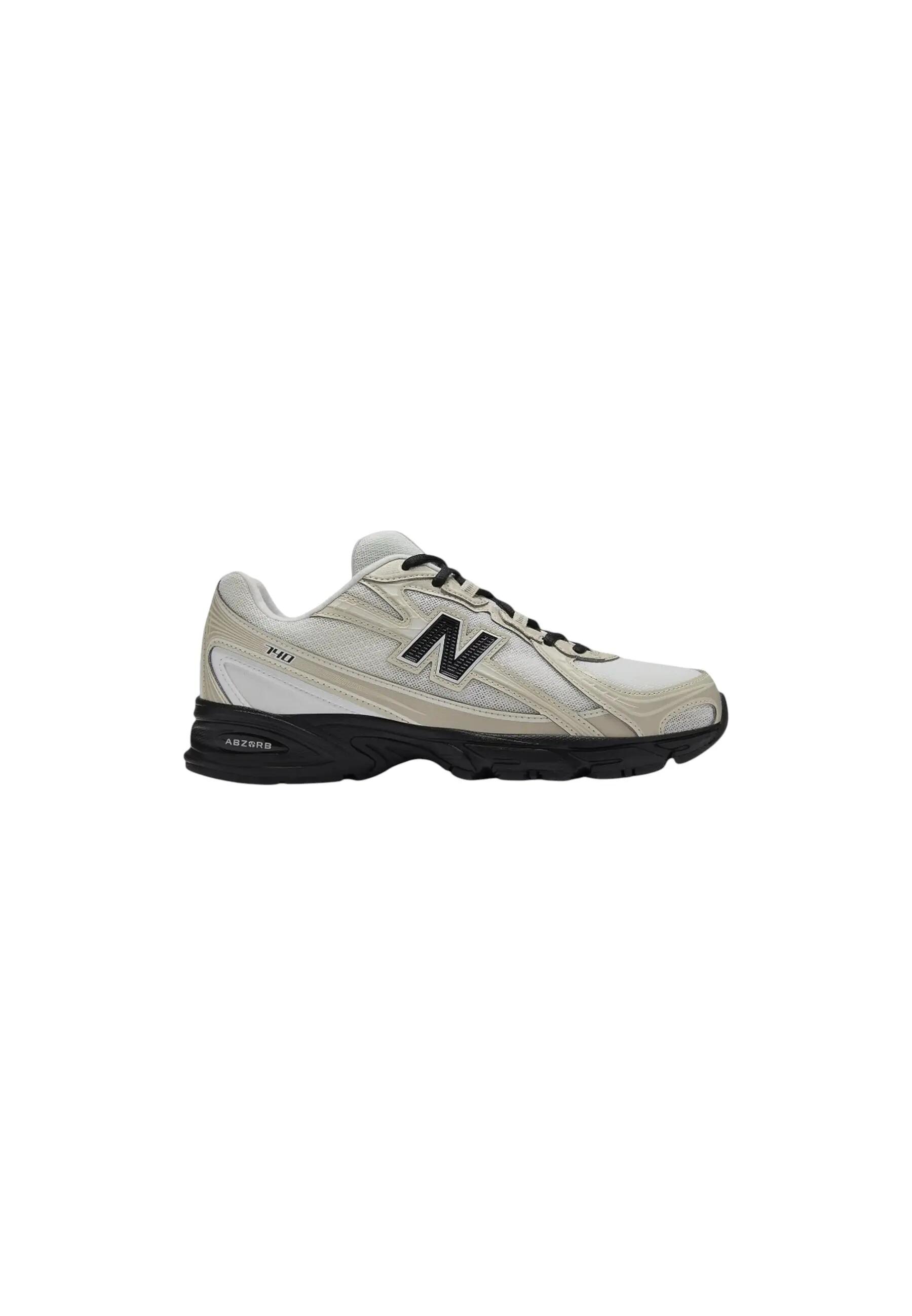 NEW BALANCE picture