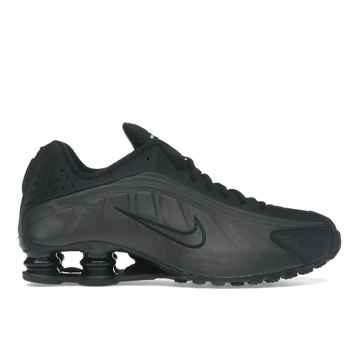 NIKE picture