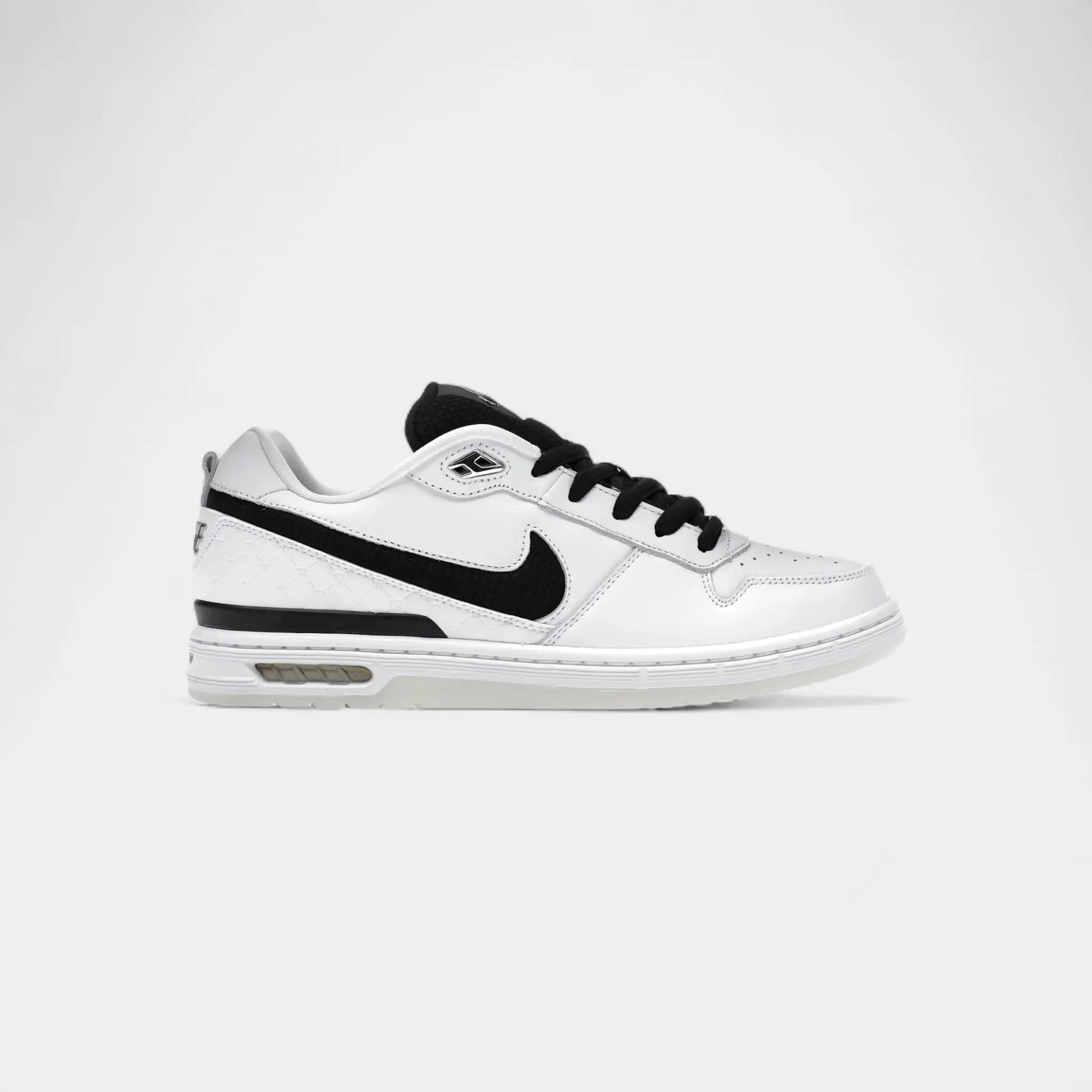 NIKE picture