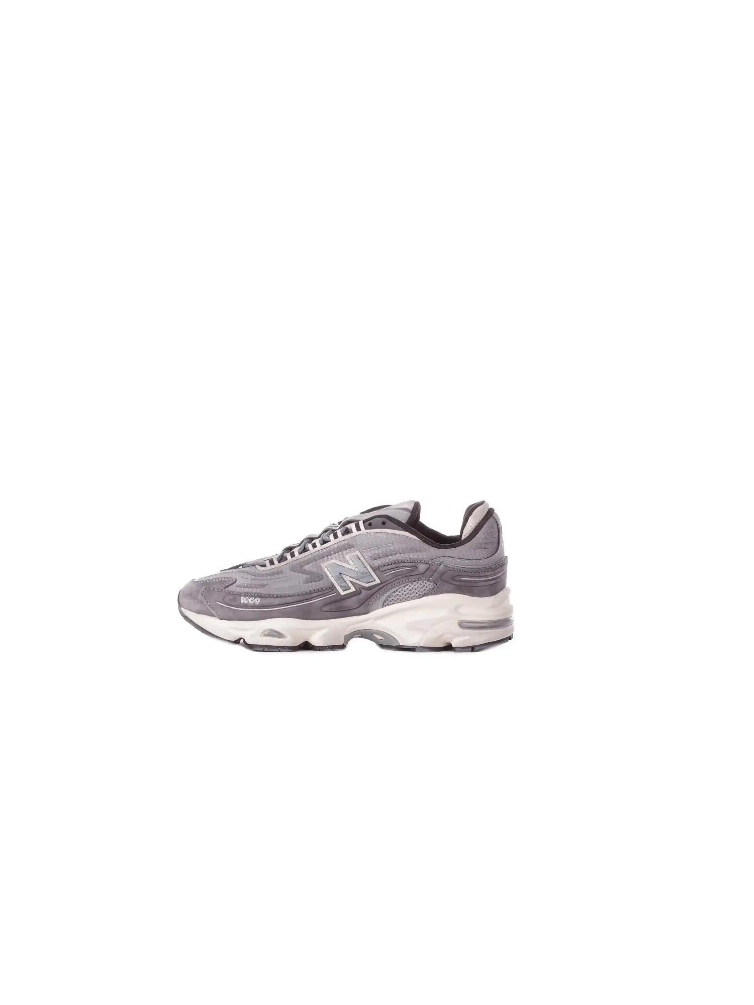 NEW BALANCE picture