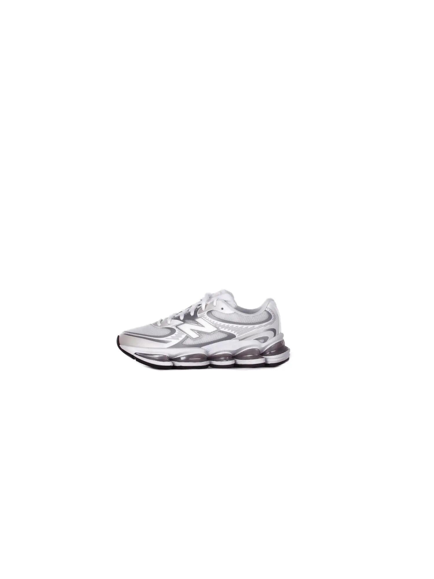NEW BALANCE picture