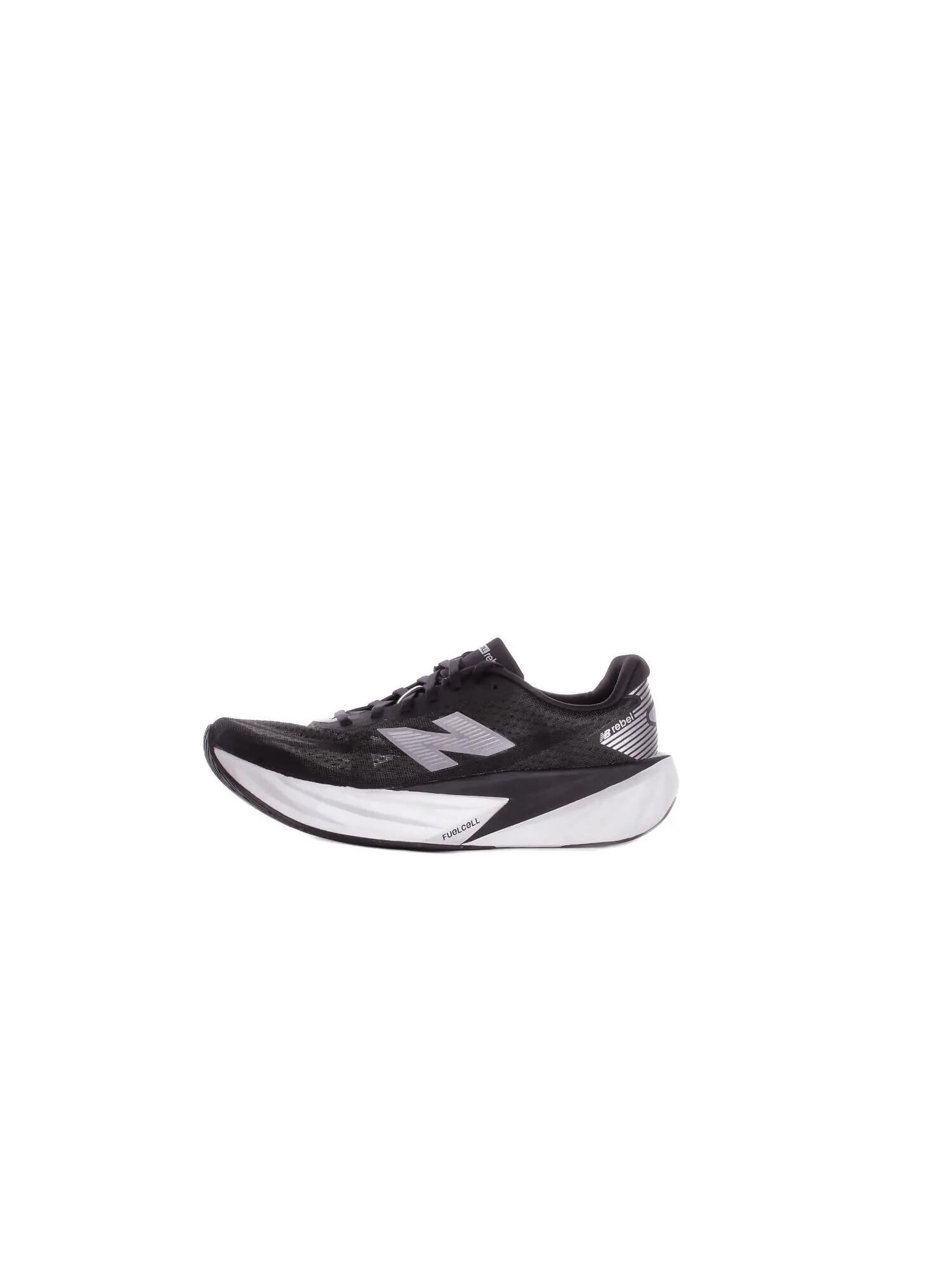 NEW BALANCE picture