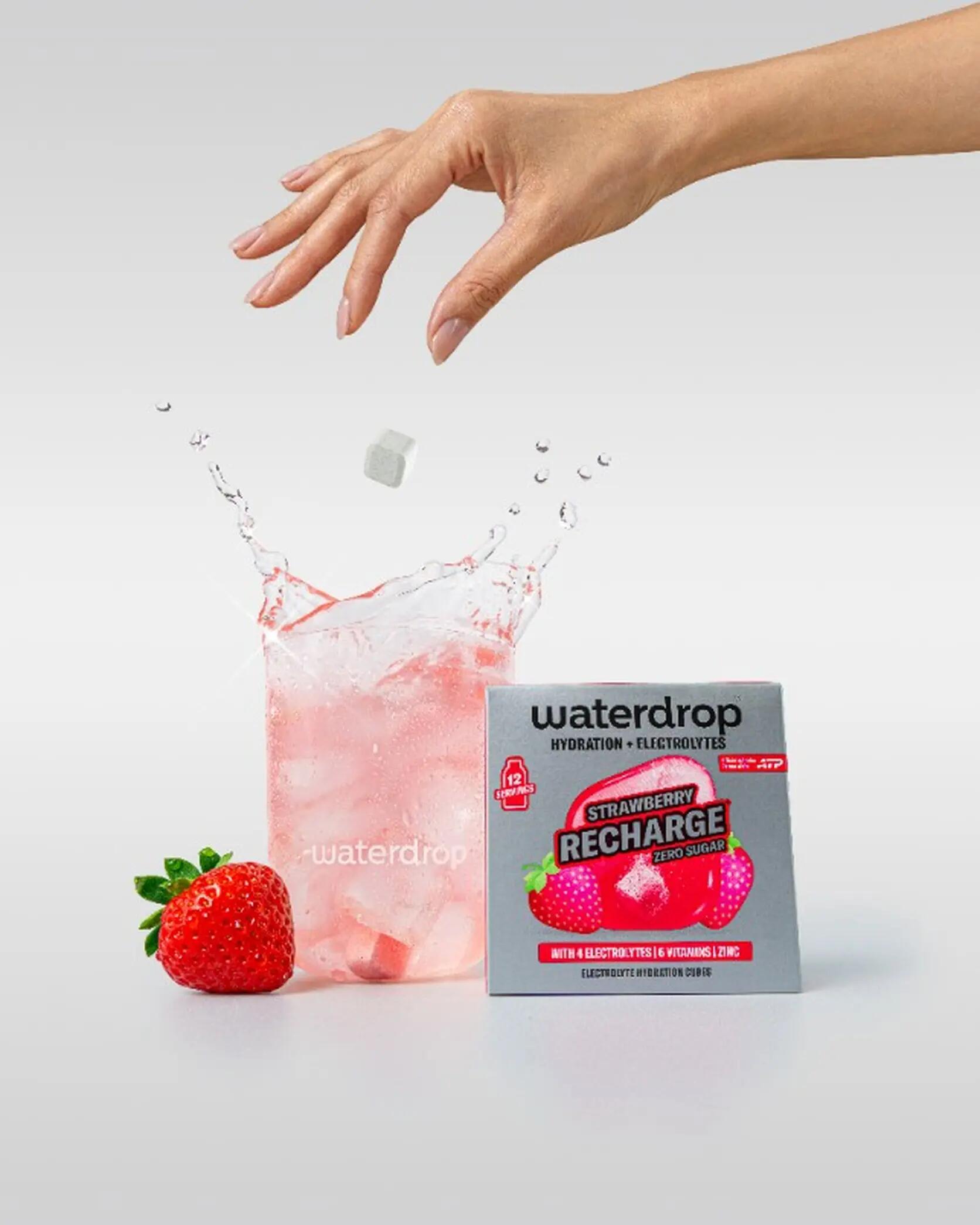 Elektrolity Waterdrop Microdrink o smaku Strawberry Recharge x12 2/3