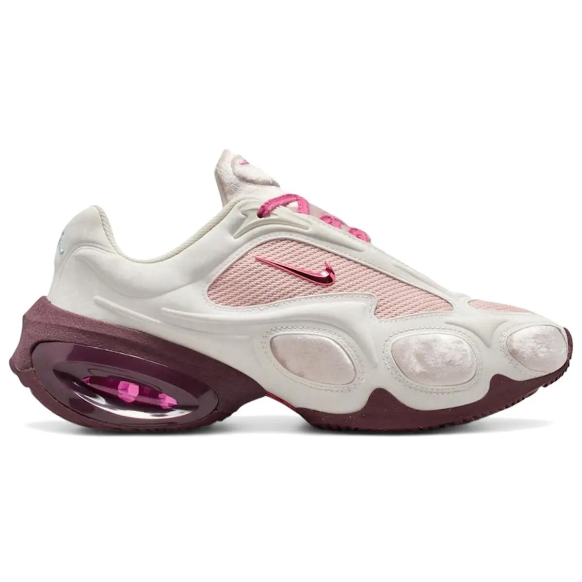 NIKE picture