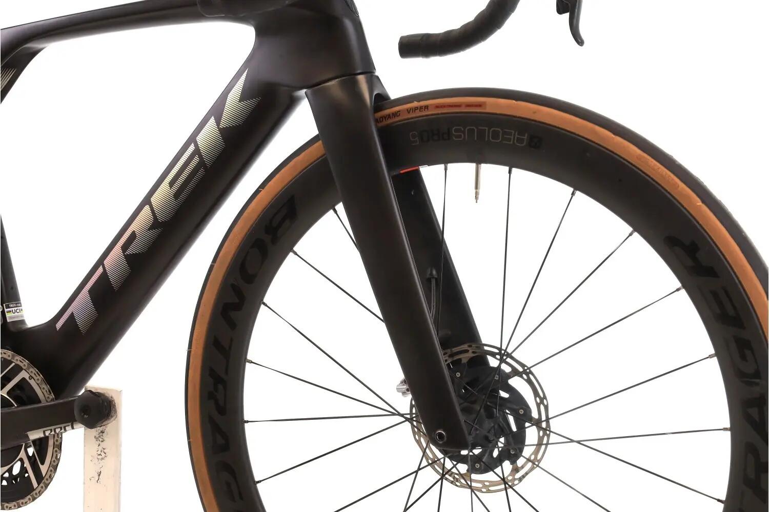 Vélo de route reconditionné ·  Madone SLR 9 AXS 12V · Bon état 5/8