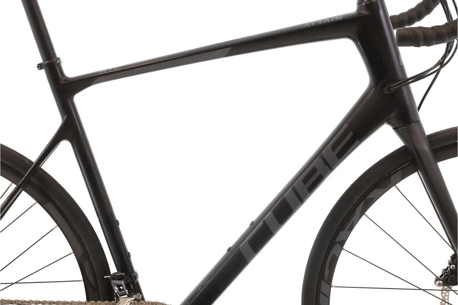 Vélo de route reconditionné ·  Attain C Race · Très bon état 2/8