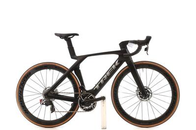 Tweedehands racefiets · madone slr 9 axs 12v · goede toestand