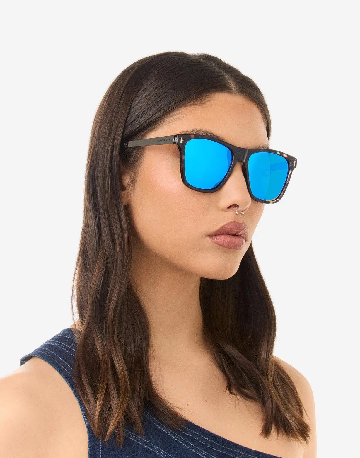 HAWKERS - Lunettes de soleil pour homme et femme ONE LS METAL - CAREY BLUE 8/10