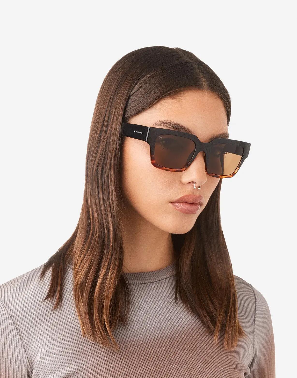 HAWKERS - Lunettes de soleil pour homme et femme MATE - CAREY OLIVE ECO 7/9