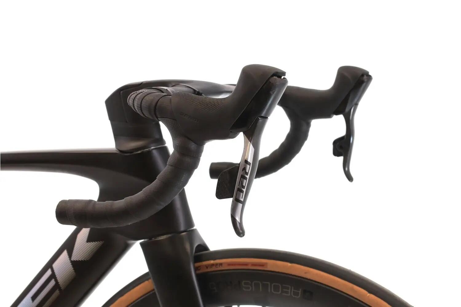 Vélo de route reconditionné ·  Madone SLR 9 AXS 12V · Bon état 6/8