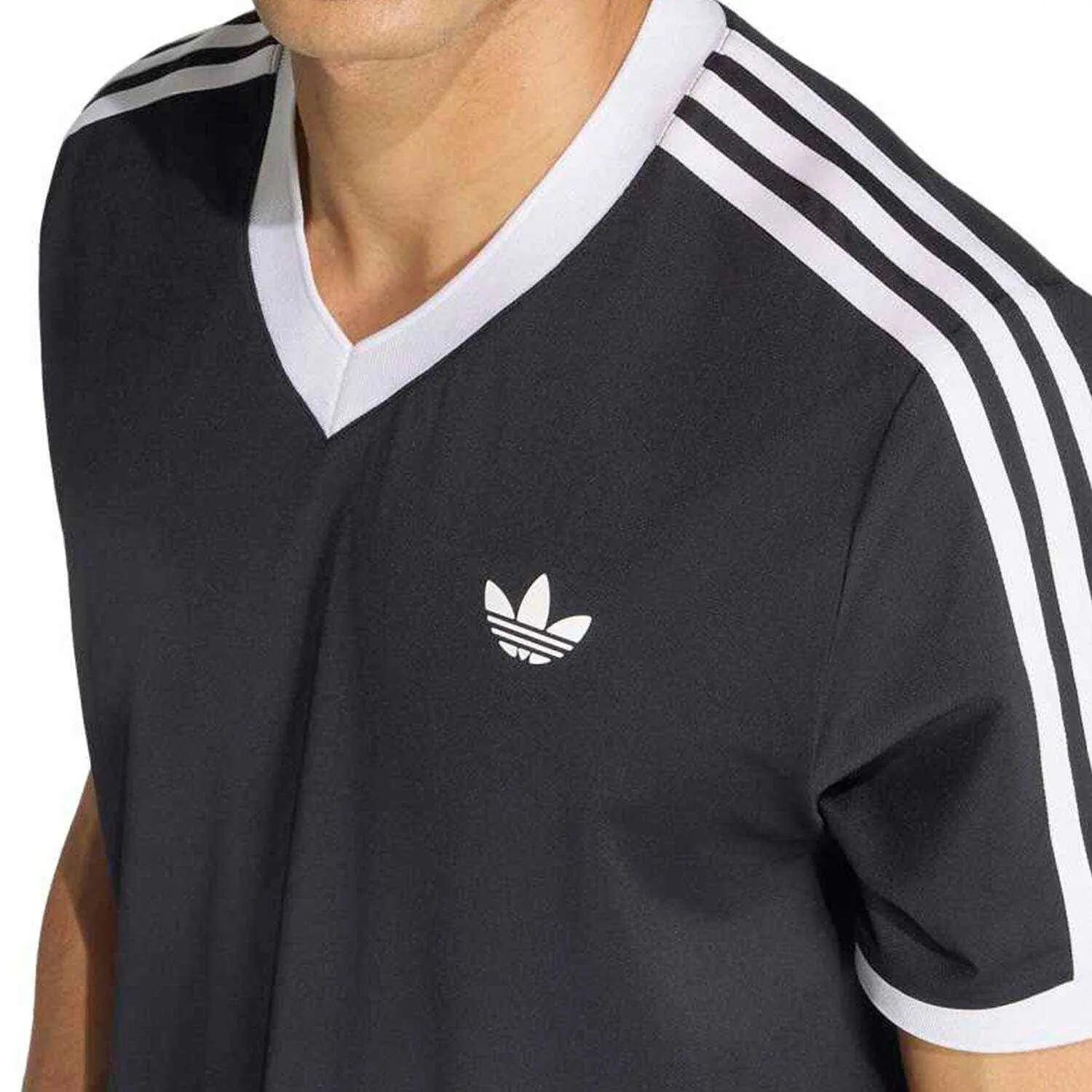 Camiseta Adidas Classics Ky8882 S 5/7