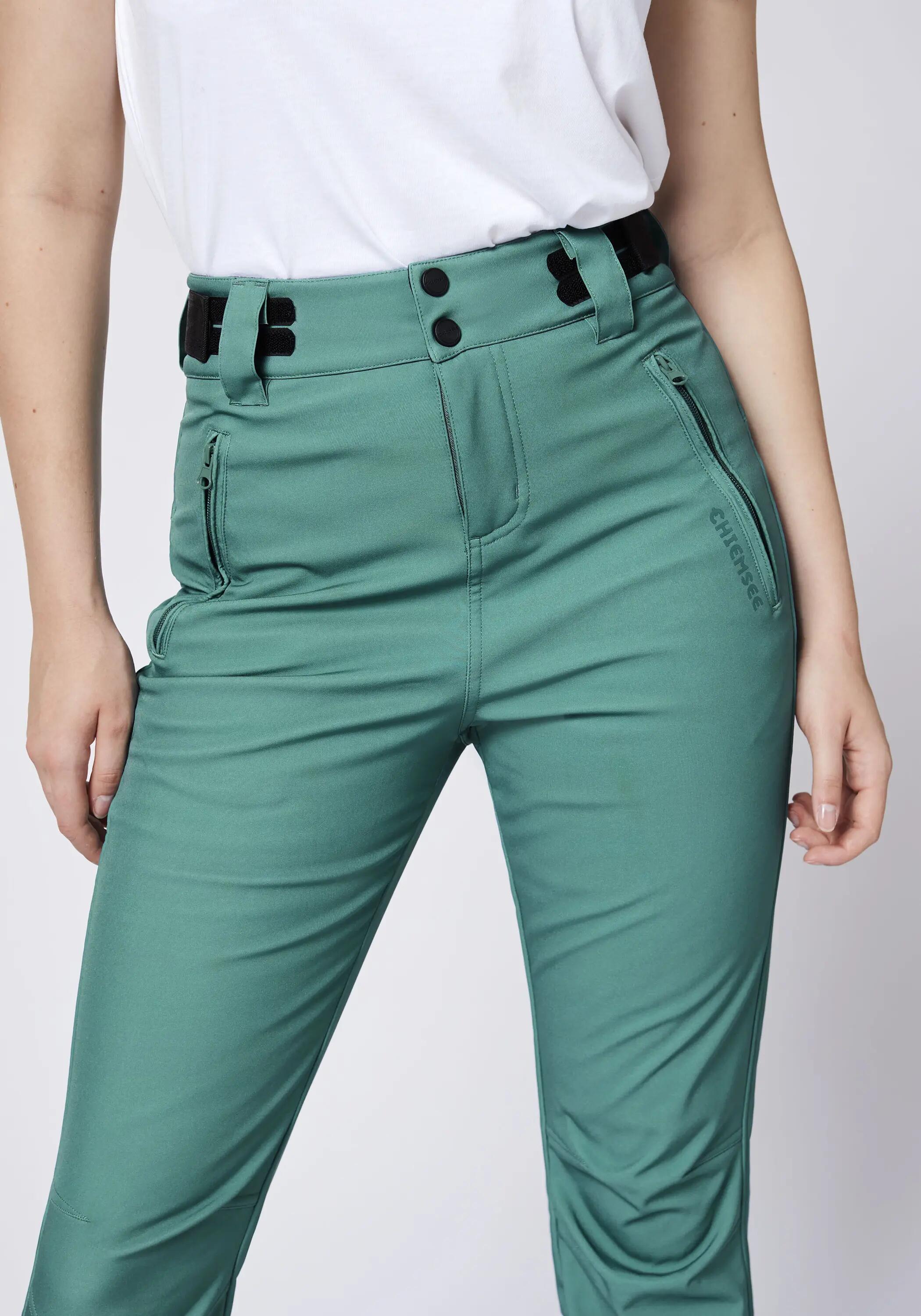 Skihose aus elastischem Softshell-Material 6/14