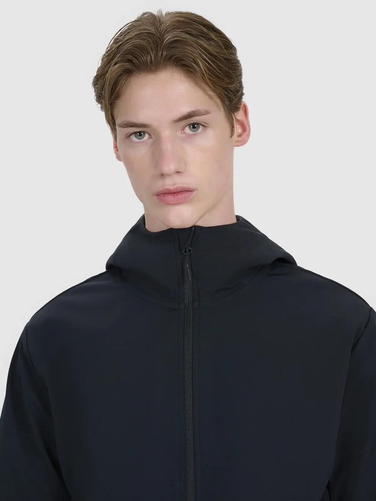 KURTKA MĘSKA 4F SOFTSHELL WIATROODPORNA       Z KAPTUREM  CZARNA 4/12