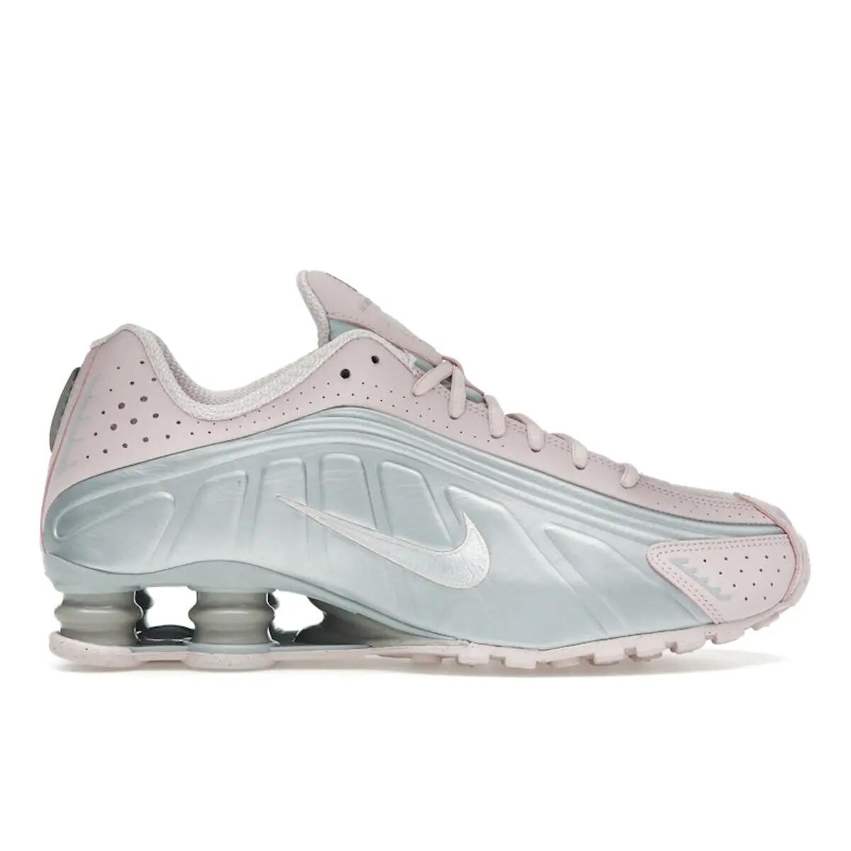 NIKE picture