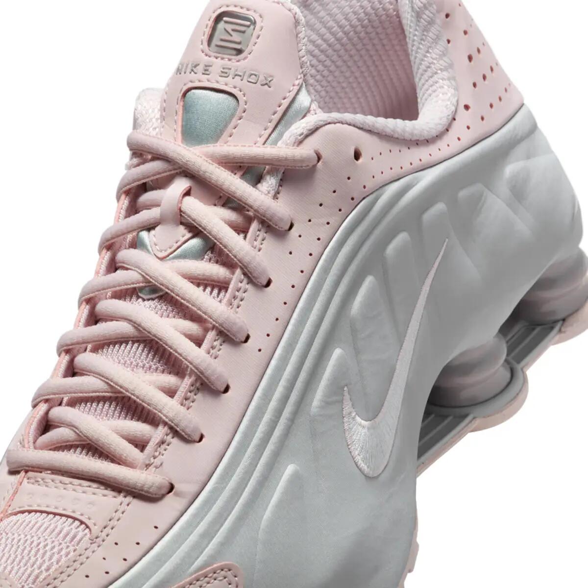 Nike Shox R4 Barely Rose Metallic Platinum 6/6