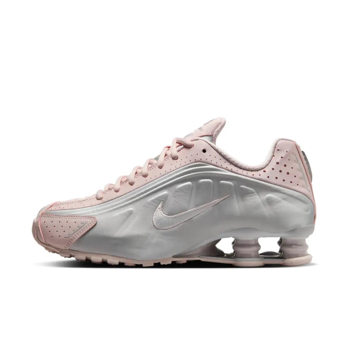 Nike Shox R4 Barely Rose Metallic Platinum 2/6