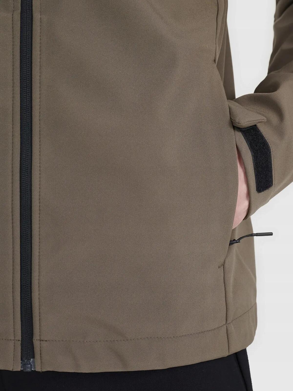 KURTKA MĘSKA 4F SOFTSHELL WIATROODPORNA       Z KAPTUREM  BRĄZOWA 7/12