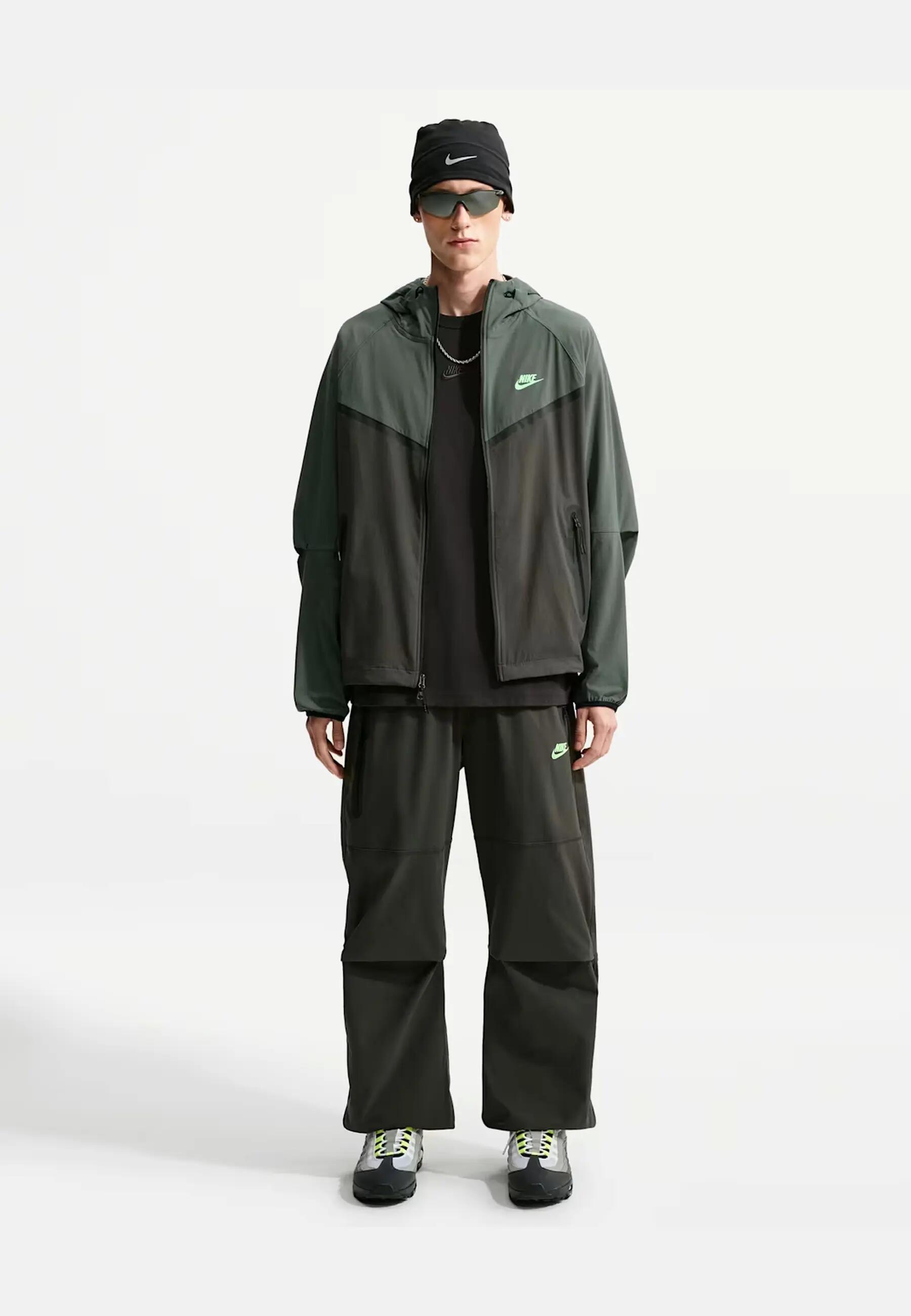 NIKE picture