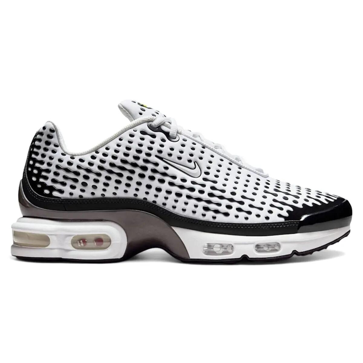 NIKE picture