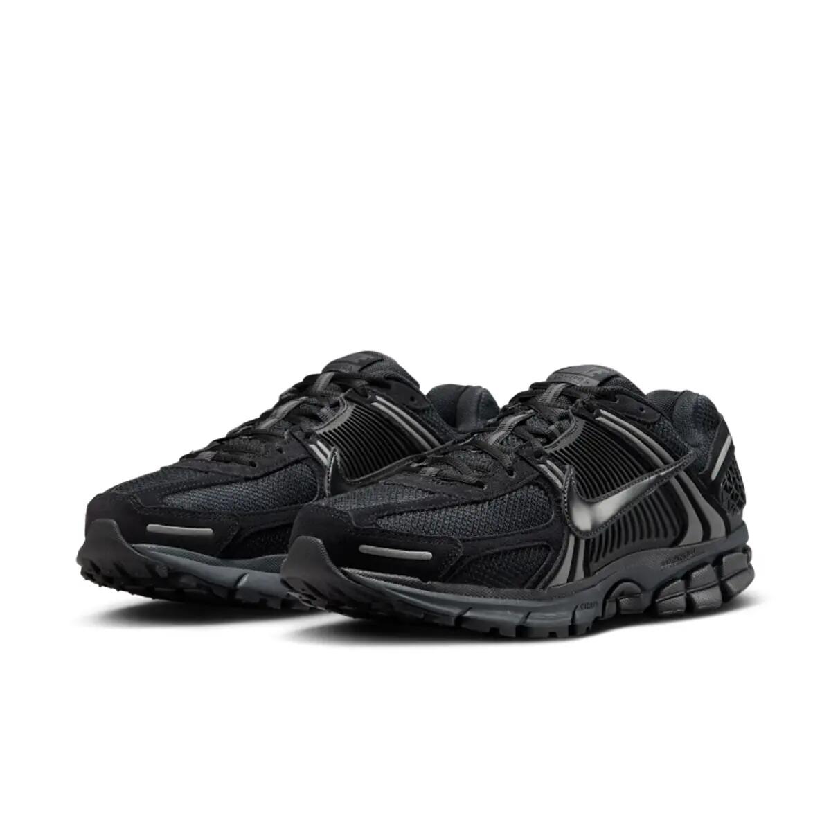 Nike Zoom Vomero 5 Black Metallic Dark Grey 5/6