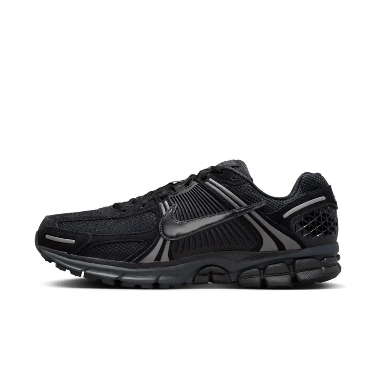 Nike Zoom Vomero 5 Black Metallic Dark Grey 3/6