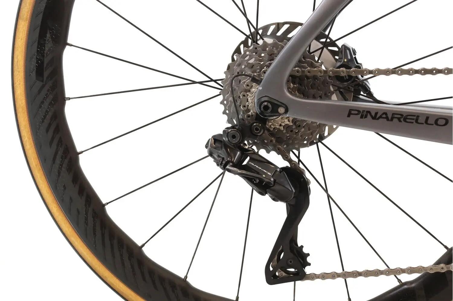 Segunda Vida · Bicicleta carretera ·  Dogma F12 Disc Di2 12V · En buen estado 3/8