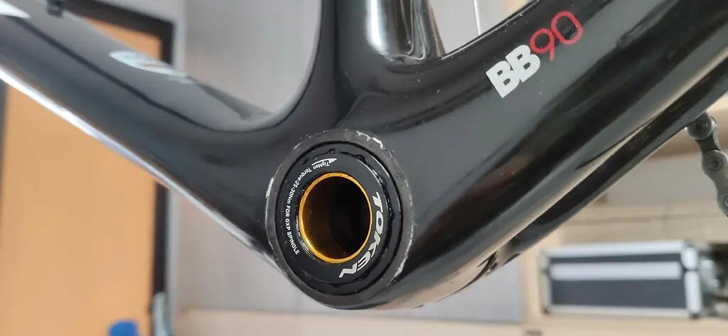 Suport TOKEN BB3724 TBT – Rama BB90 (trek) do korby SHIMANO (dia.24) 6/11