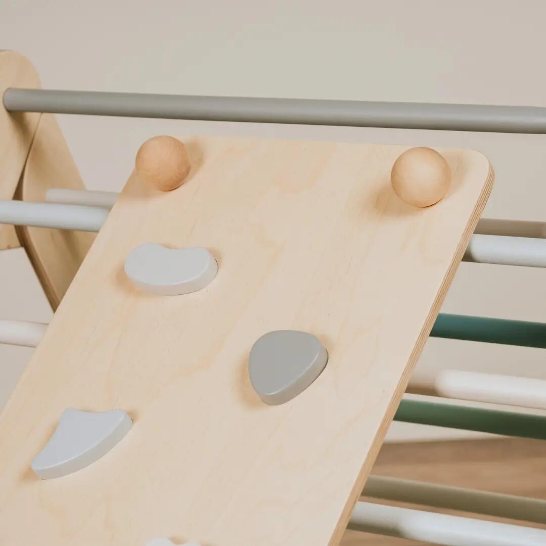 Triangolo Pikler e spalliera 2-in-1 con rampa e tavola - Colori pastello 12/14