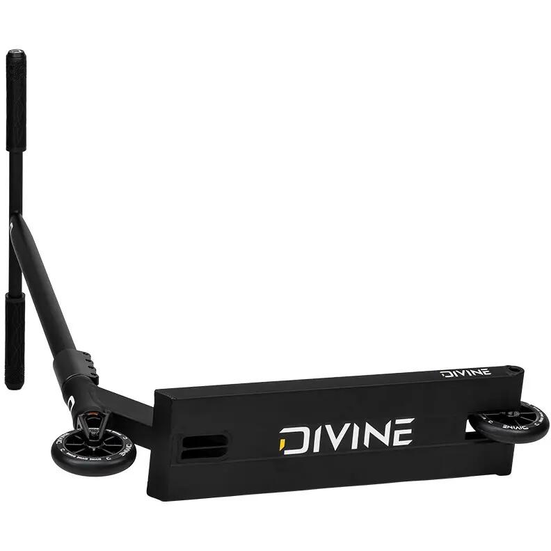 Freestyle koloběžka Divine Nyx M 3/4