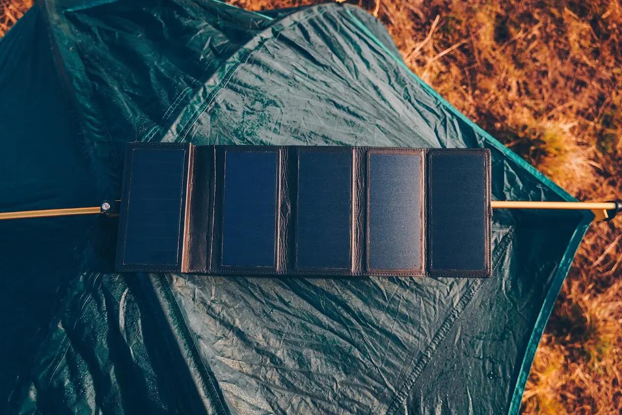 Batteria esterna solare 10000 mAh 8 W 5 pannelli pieghevoli Electron Nero 8/12
