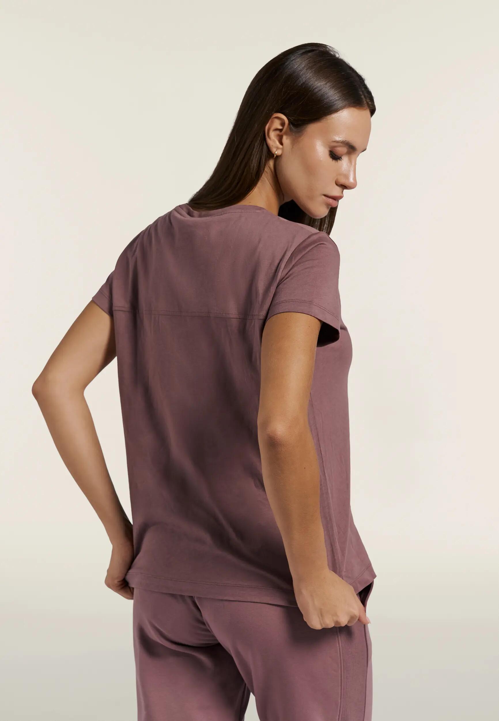 Camiseta para mujer de corte regular en tejido de punto con aberturas en el bajo 3/6