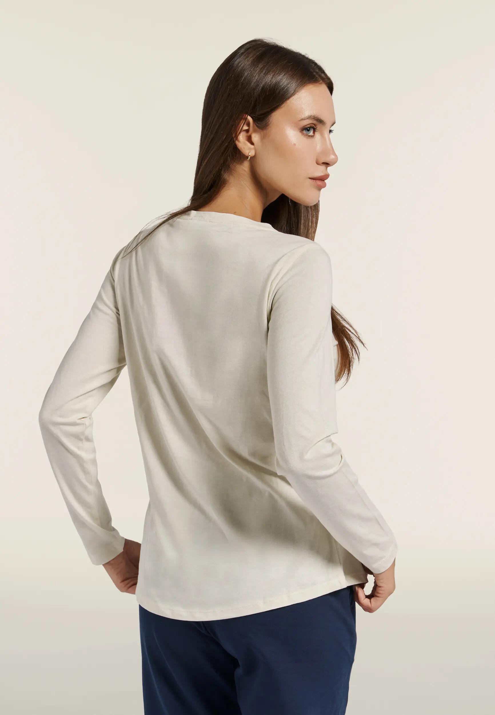 T-shirt lange mouwen "Love Always Win" met kraaltjes 3/6