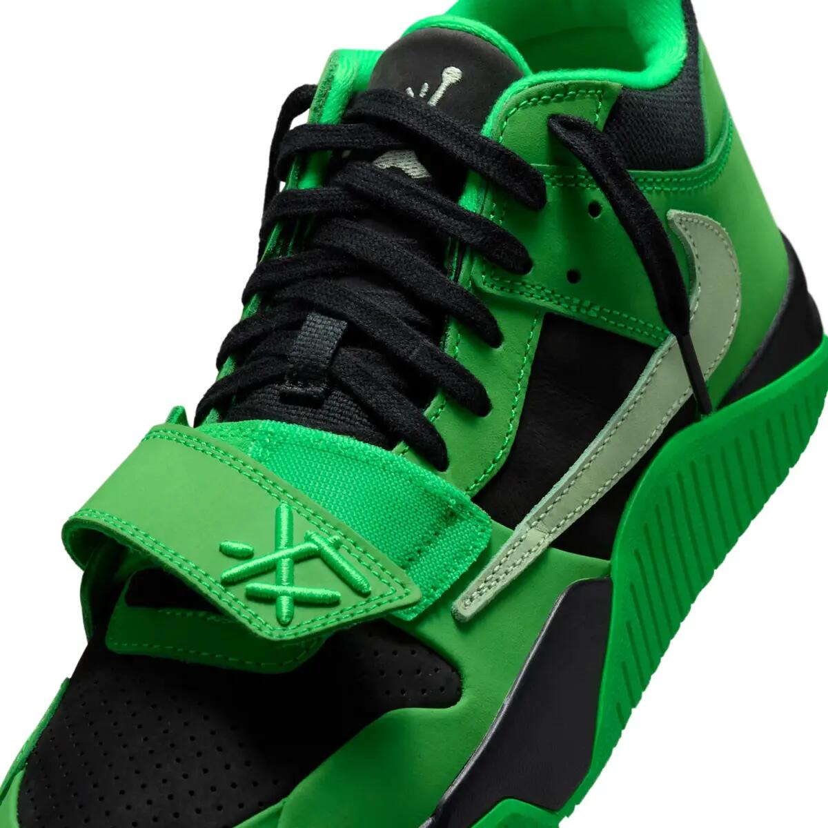 Schoenen  CJ1 T-Rexx Travis Scott Green Spark 6/6