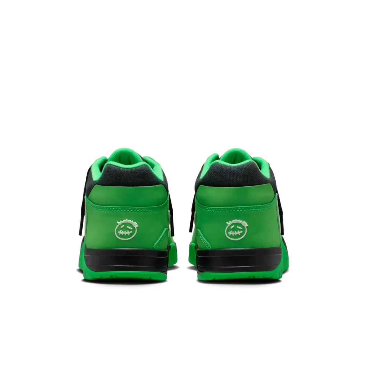 Schoenen  CJ1 T-Rexx Travis Scott Green Spark 5/6