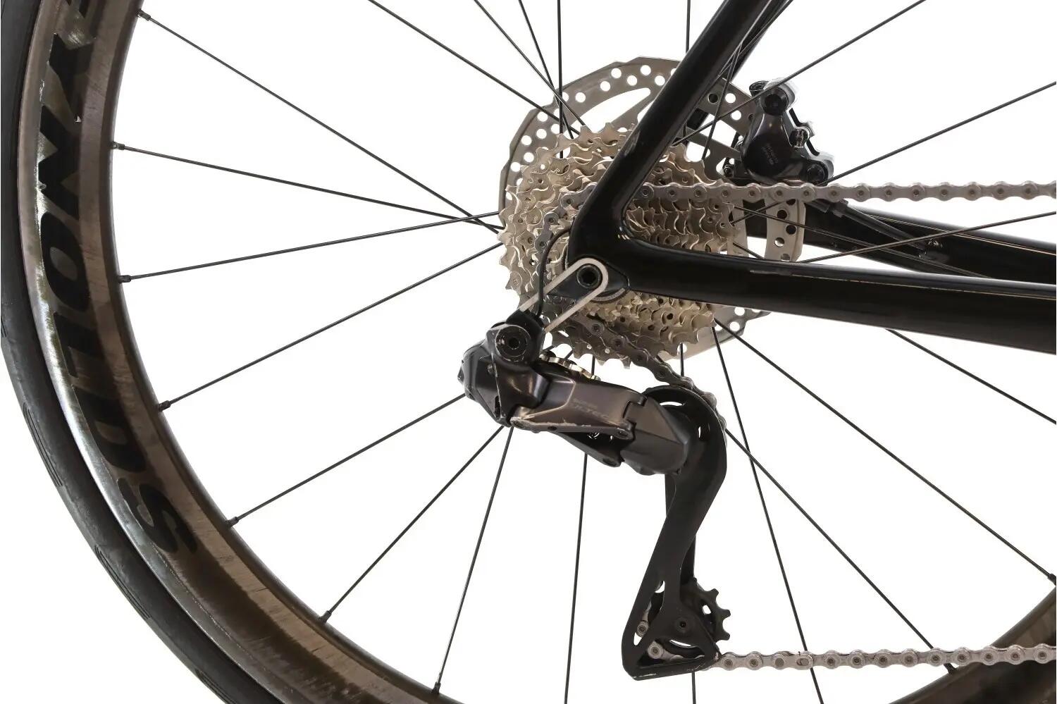 Vélo de route reconditionné ·  Scultura 8000 Di2 12V · Très bon état 3/8