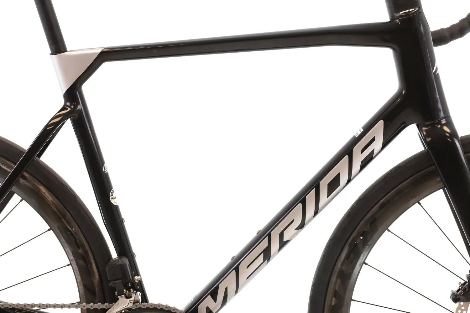 Vélo de route reconditionné ·  Scultura 8000 Di2 12V · Très bon état 2/8