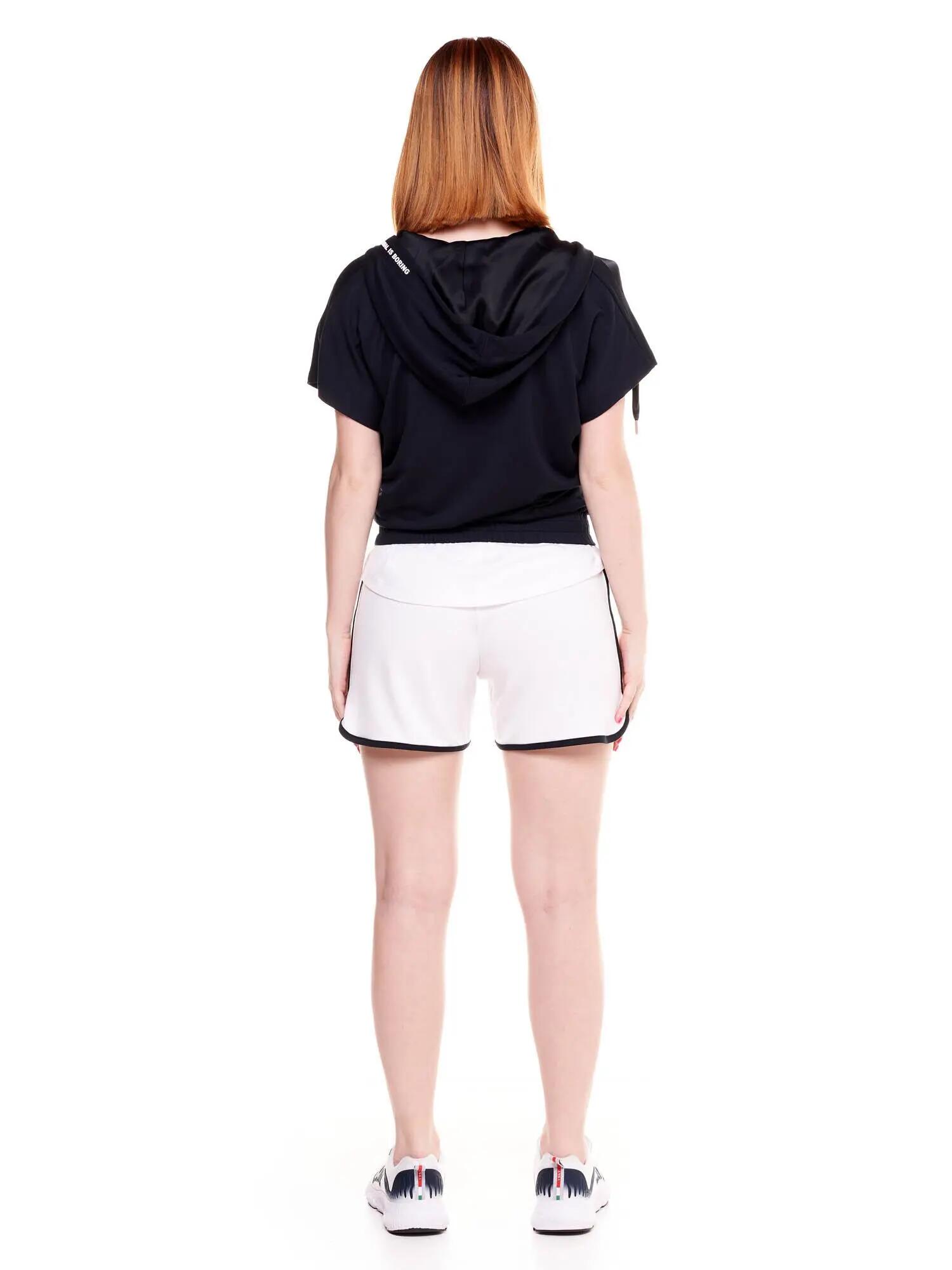 Sweat femme noir et blanc 4/5