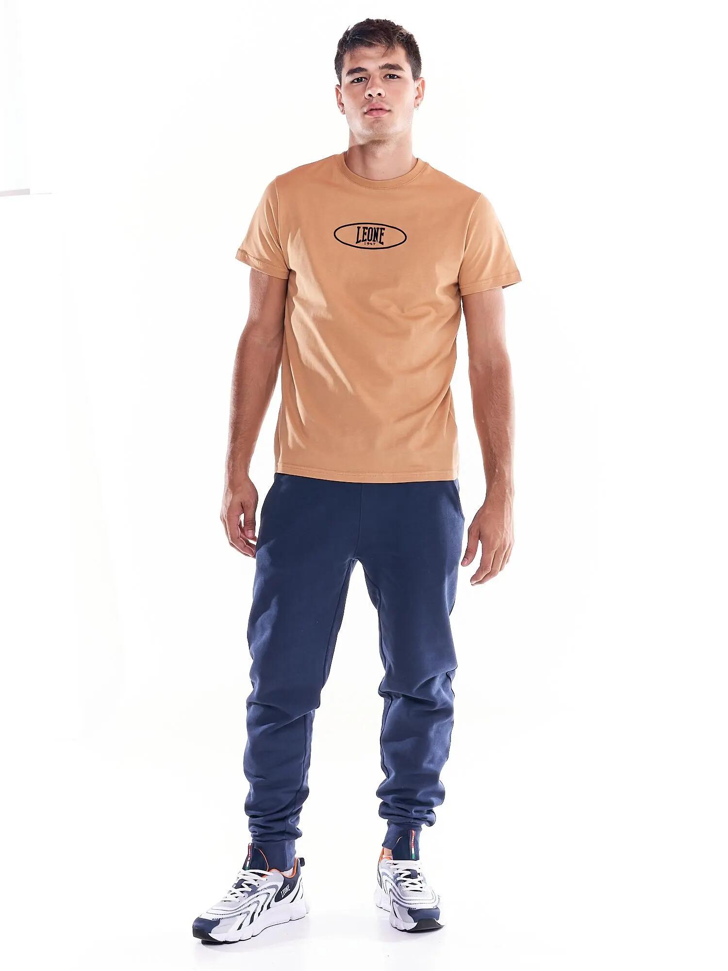 Heren T-shirt met centrale logoprint in Earth Tones 2/6