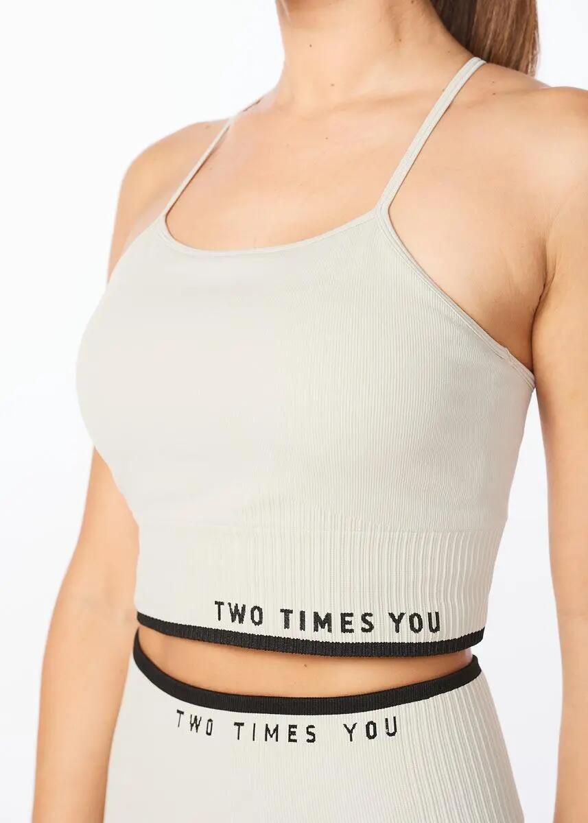 2XU Crop de línea larga de ingeniería para mujer - Avena 1/1