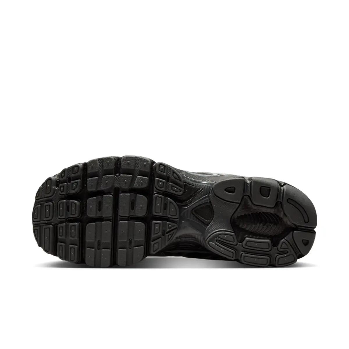 Nike Air Max Moto 2K Black Metallic Silver (Women's) 2/6