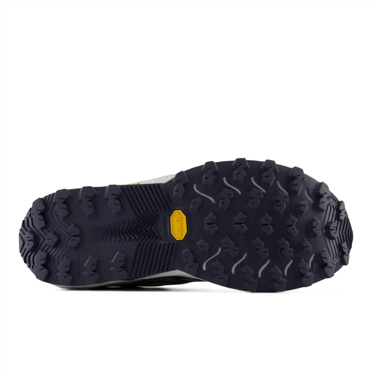Chaussures - Trail - Homme - FuelCell REBEL TRAIL - Gris/Vert 4/4