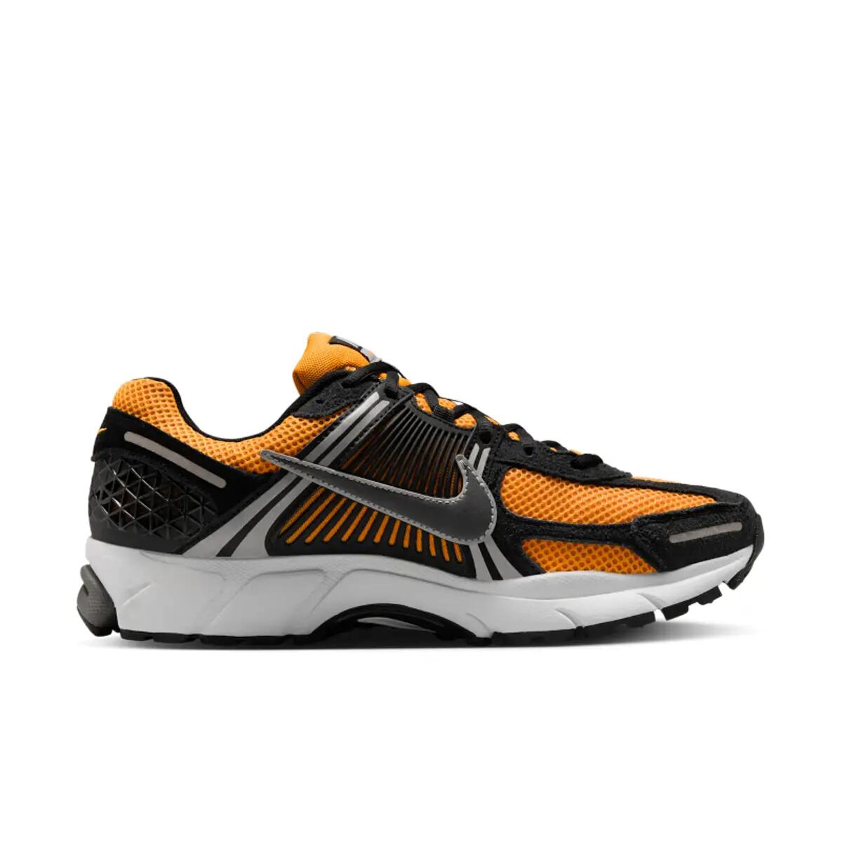 Nike Zoom Vomero 5 Sundial 3/8