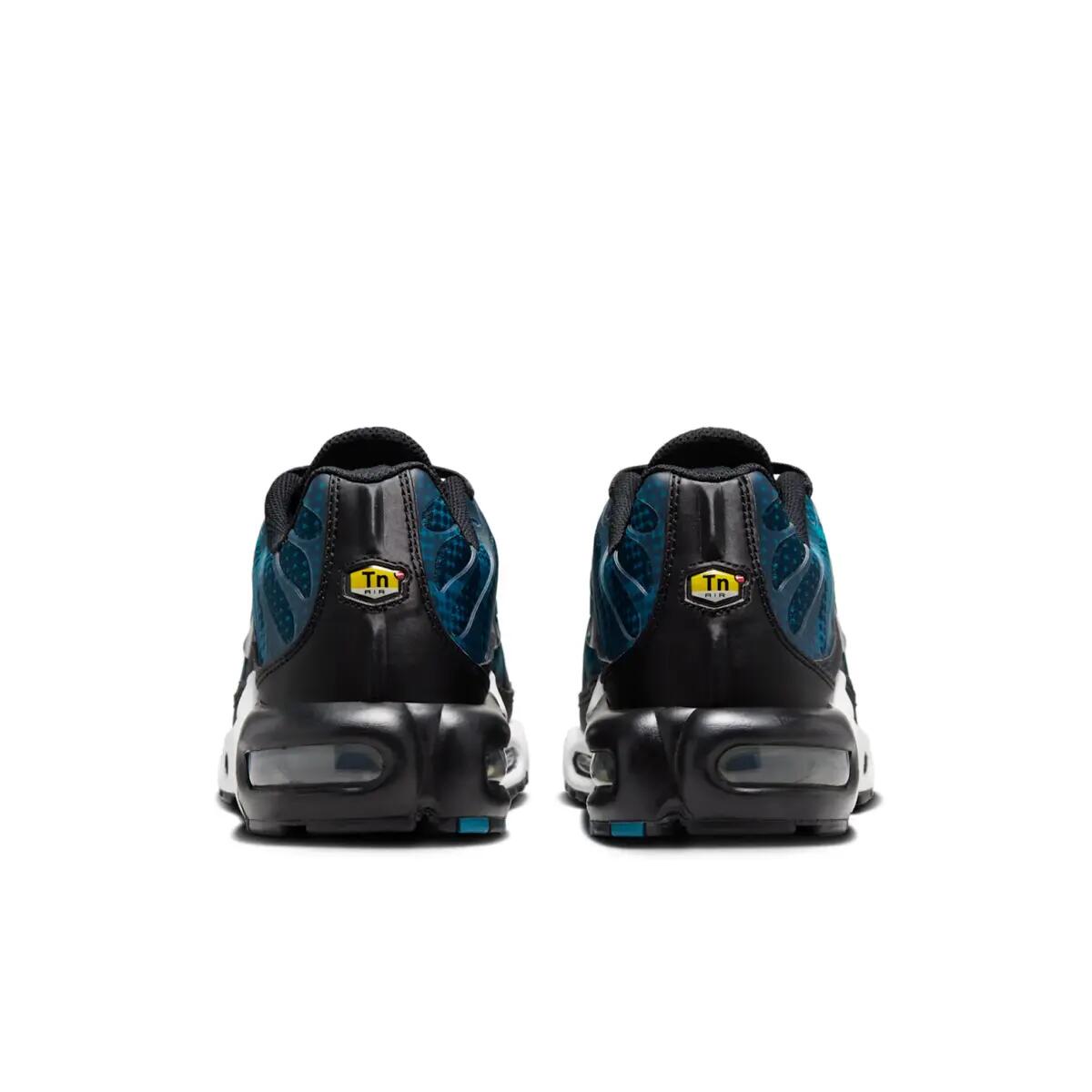 Nike Air Max Plus TN Dot Pattern 5/6