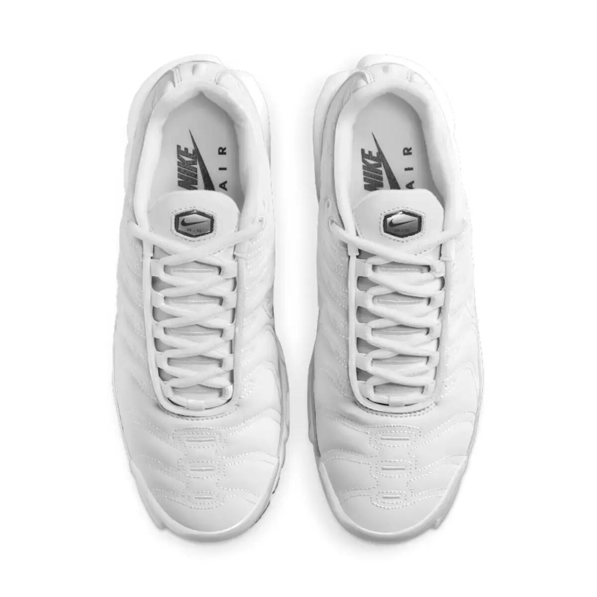 Nike Air Max Plus Platinum Tint (Women's) 4/6