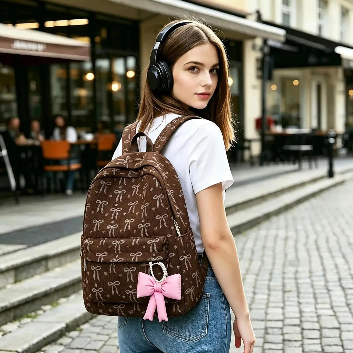 Sac à dos léger et pratique avec pendentif papillon, idéal pour l'école et les v 7/7