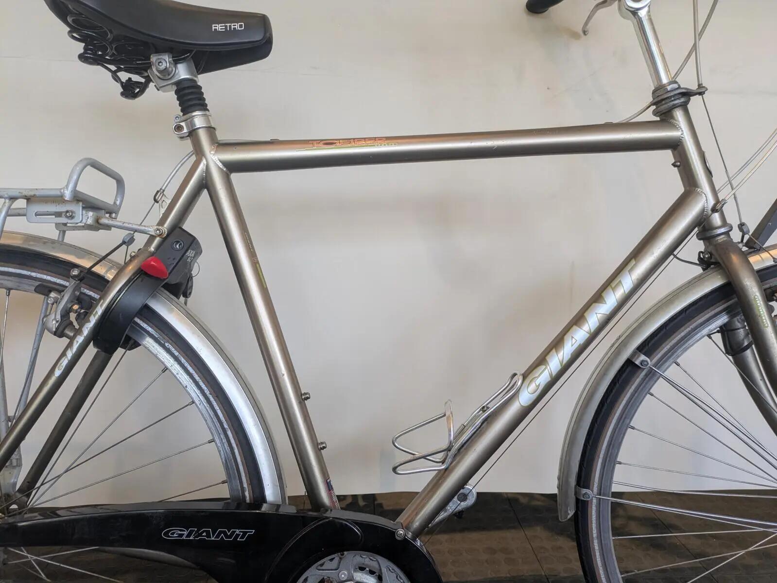 Giant Tourer 2/6